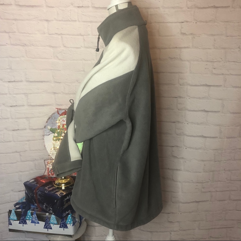 Helly Hansen Jacket - image 4